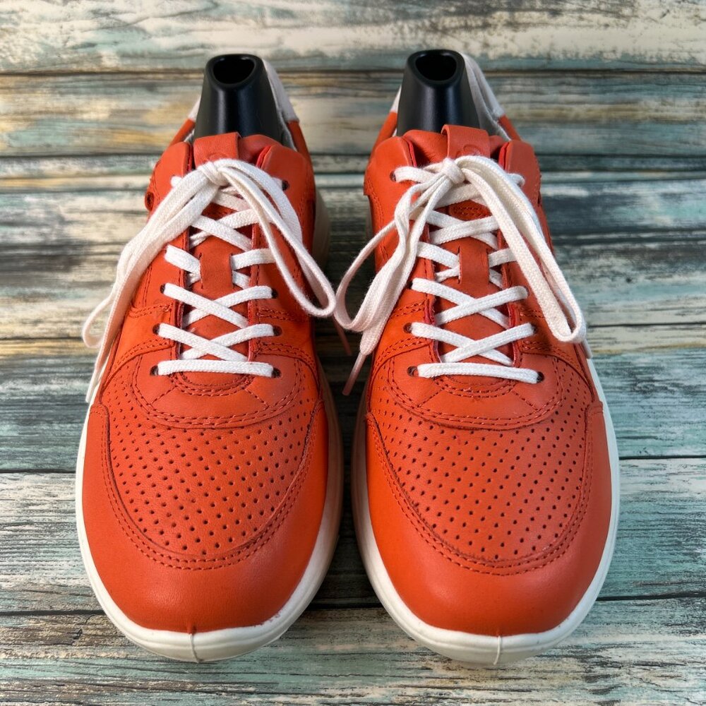Ecco Soft 7 Runner Sneaker Womens 7 Orange Leather Athletic Shoes Wedge Lace Up